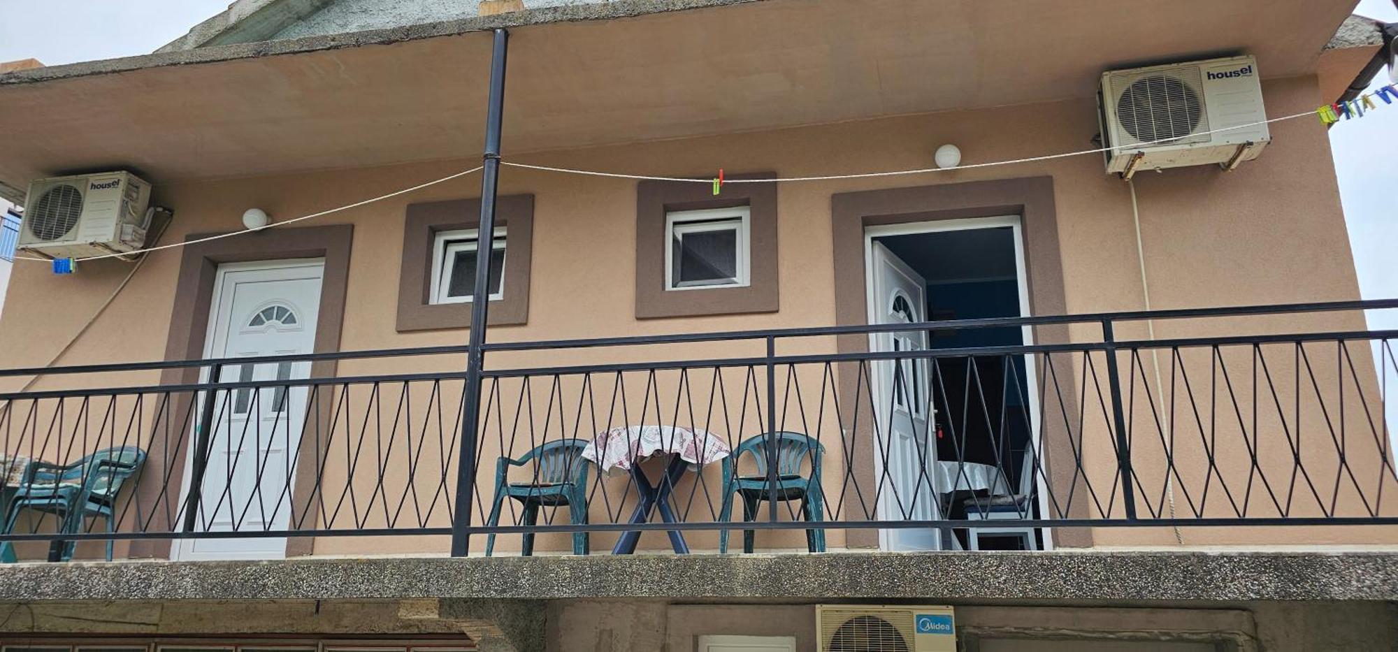 Apartments Simonovic Tivat Bagian luar foto